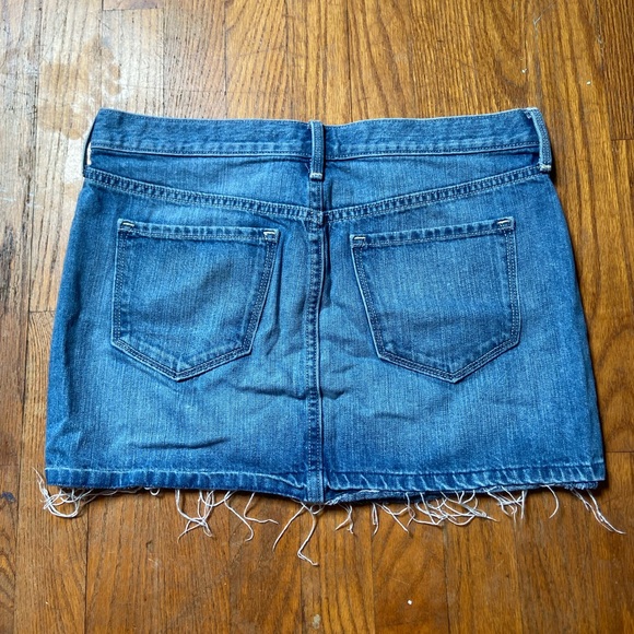 old navy, short jean skirt. - Picture 3 of 3